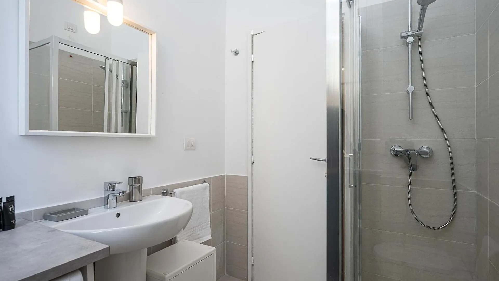 Classbnb - Ampio Appartamento A 1Km Da Citylife Milan Apartment